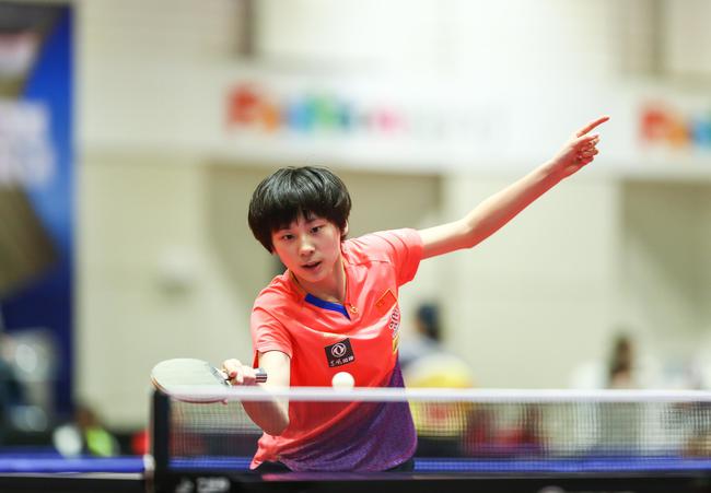 一脚凌空抽 一脚凌空抽